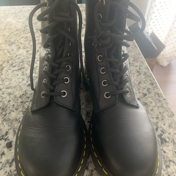 Dr Marten 1460 Combat Boot - Picture 4 of 5